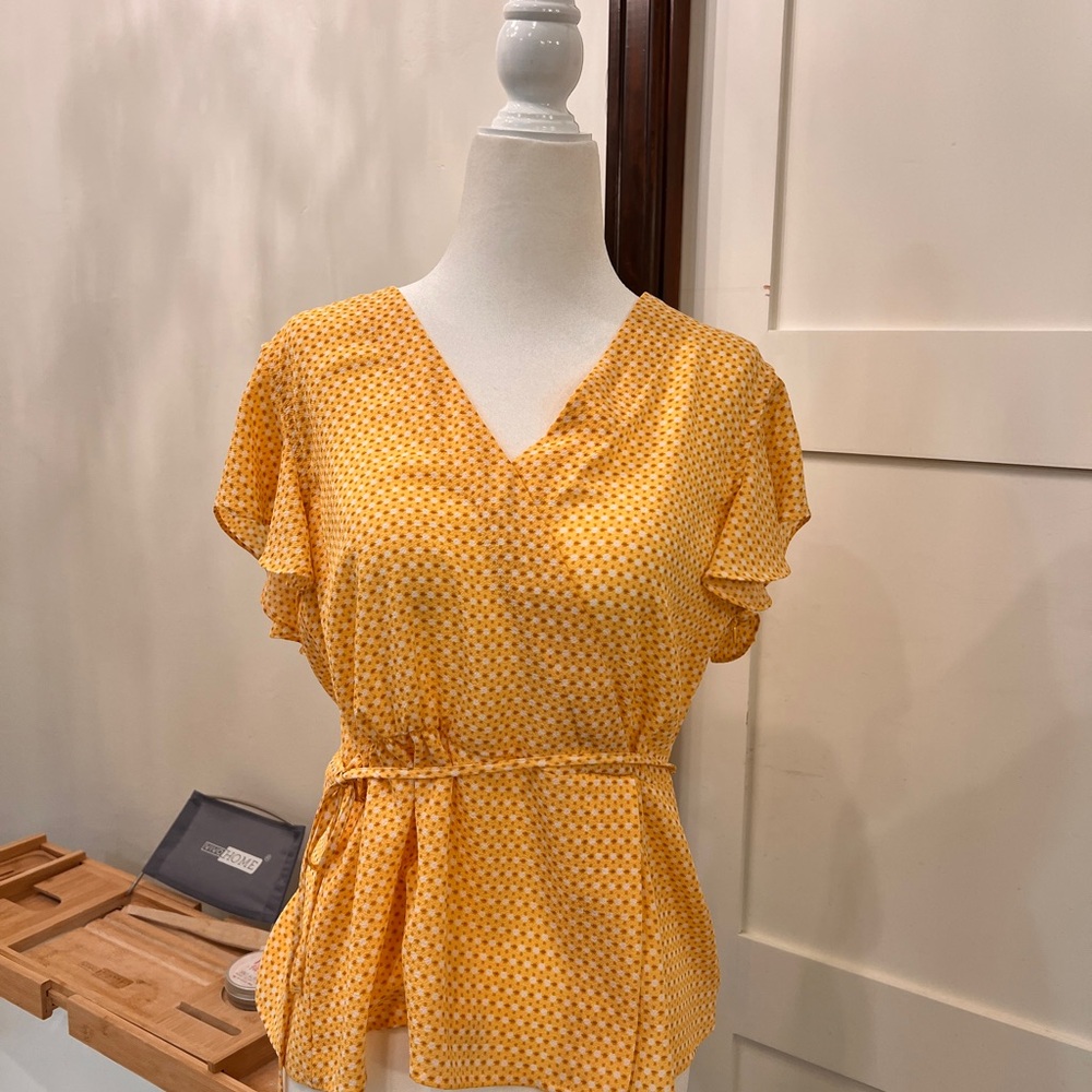 Cece yellow tied top